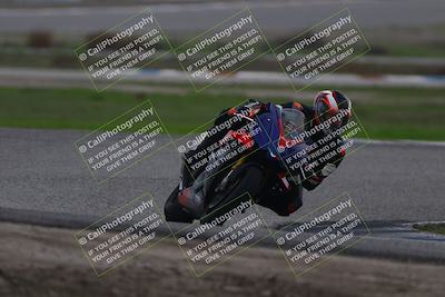 media/Nov-30-2025-TrackDaz (Sun) [[d8b22663df]]/B Group/Session 2 (Sunset)/